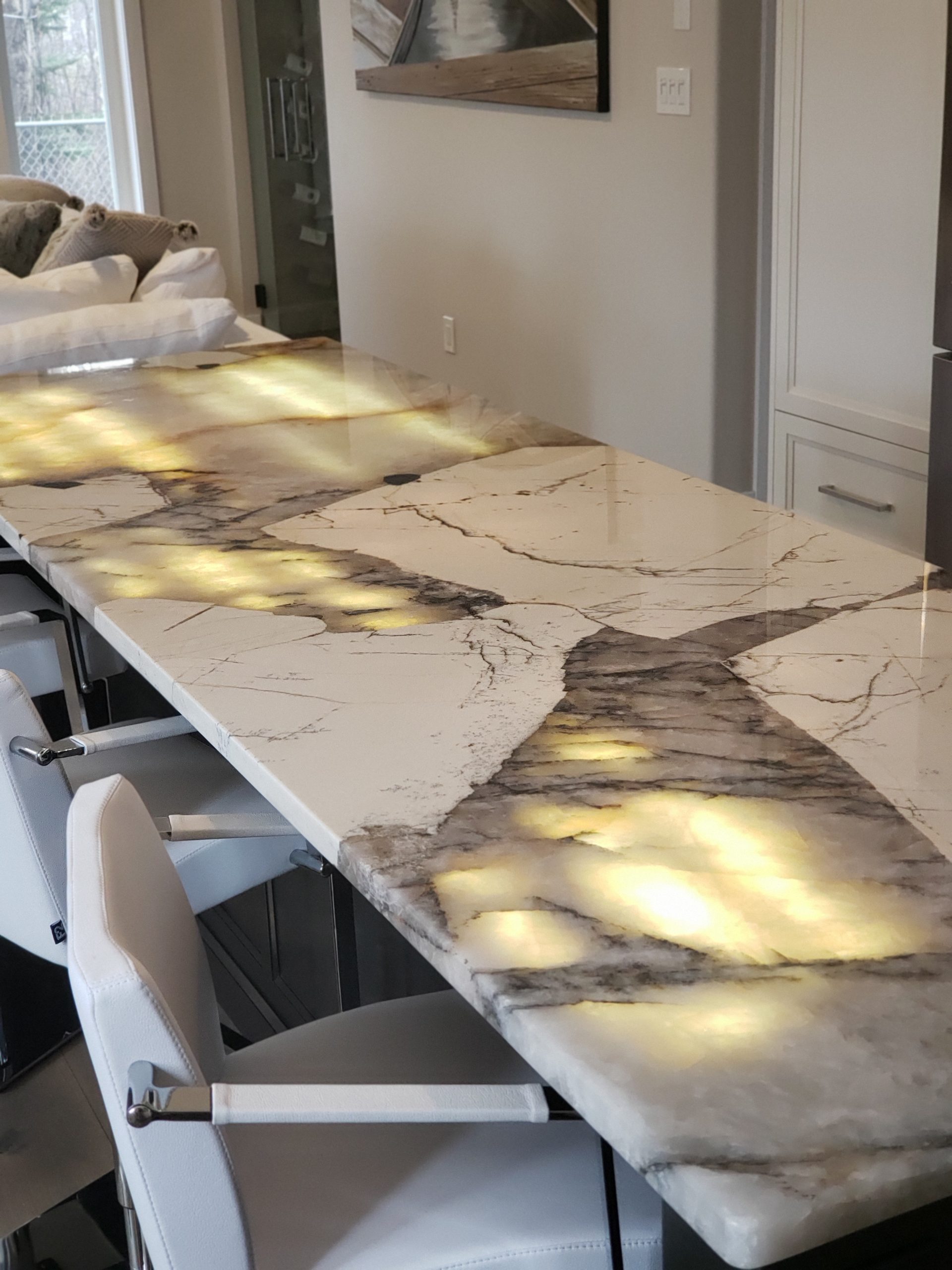 Backlit Onyx Woodhaven Renovations